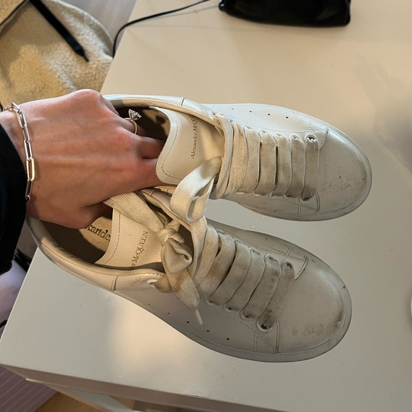 Alexander McQueen white oversized sneaker size 37 - Picture 6 of 6